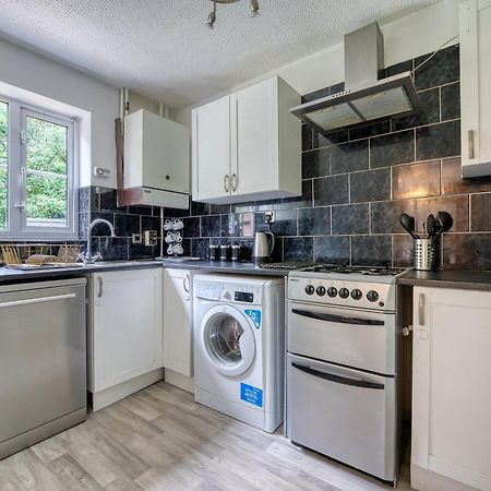 Capri 13 Sa - 3 Bed House, Close To Loughborough University & M1 Motorway, Free Wifi, Big Garden, Ample Parking- Ask For Contractor Rates! Εξωτερικό φωτογραφία