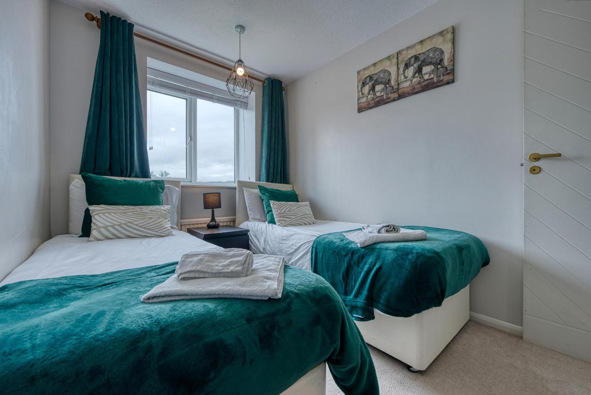 Capri 13 Sa - 3 Bed House, Close To Loughborough University & M1 Motorway, Free Wifi, Big Garden, Ample Parking- Ask For Contractor Rates! Εξωτερικό φωτογραφία